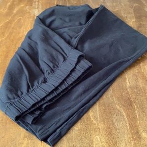 Black stretch leggings